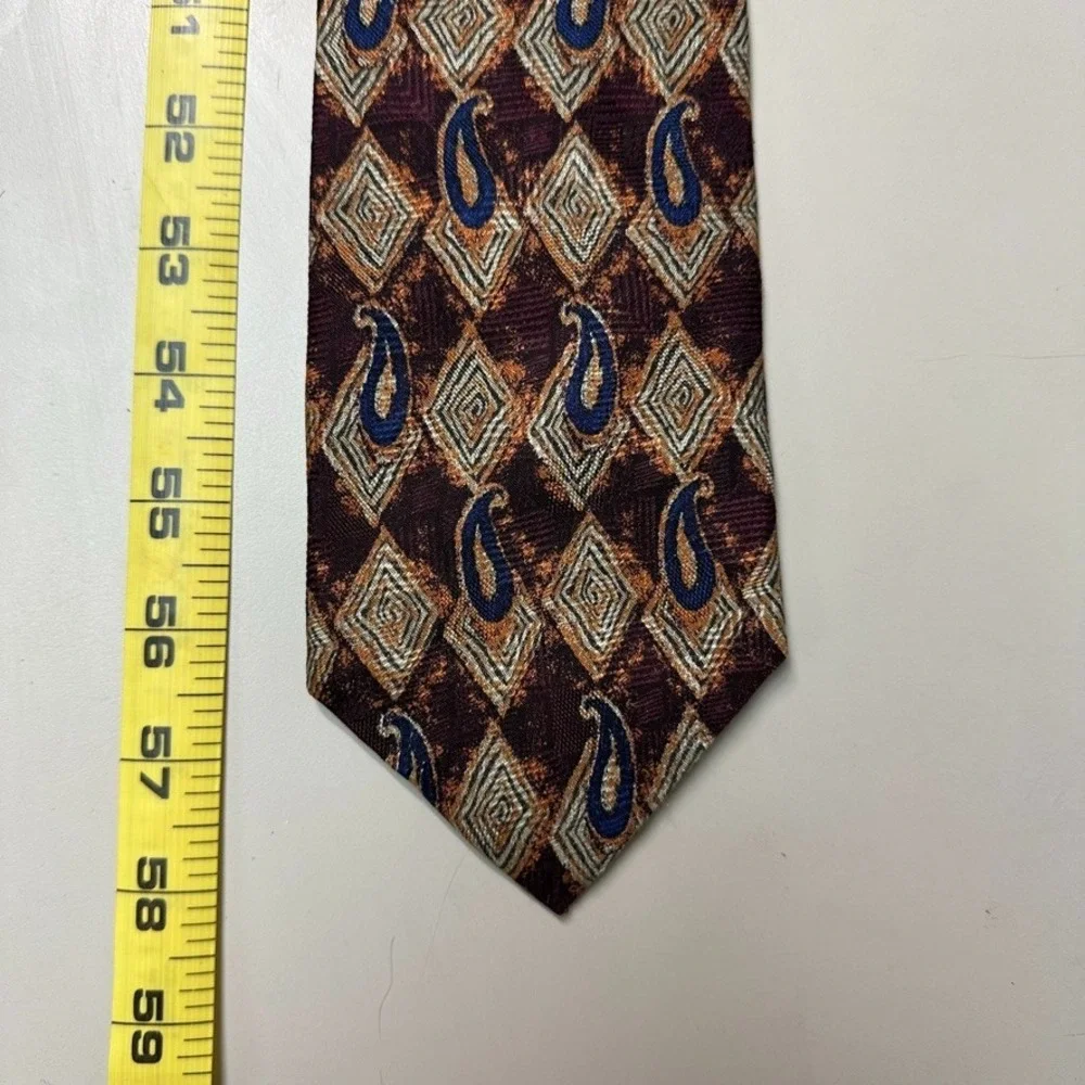 J.Z. Richards Wilsons of Wickford Mens Silk Tie Burgundy Paisley Diamond USA